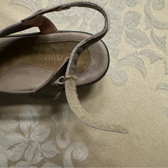 Naot Shoes Size 40 - Picture 7 of 9